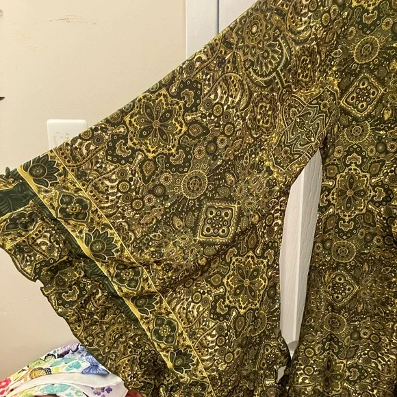 All About Audrey Venus Mini Wrap Dress in Coltrane Green Mandala XXL - Picture 3 of 4